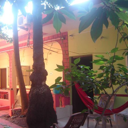 Silver Moon Guest House Anjuna Esterno foto